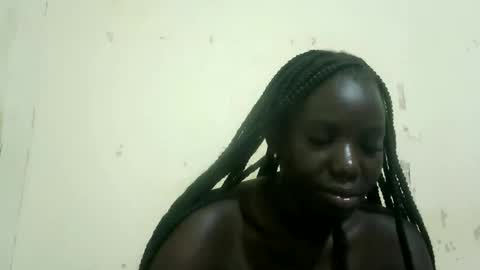 Snapshot of african_goddess22 chatting on June 8, 6:25 am african_goddess22 online show from June 8, 6:25 am
