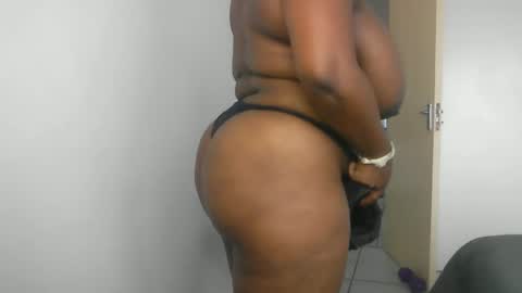 ONLYFAN-Africanbusty online show from January 31, 7:07 am
