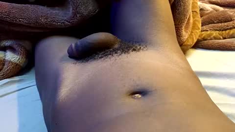 Snapshot of africangunman chatting on November 17, 8:20 am Gunman online show from November 17, 8:20 am