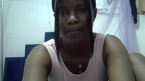 Snapshot of africanngirl chatting on October 12, 7:07 am africanngirl online show from October 12, 7:07 am