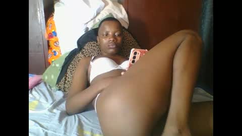 PHOEBE online show from April 4, 5:06 am