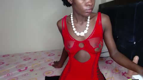 Snapshot of africas_booty842808 chatting on October 5, 5:33 pm Mia online show from October 5, 5:33 pm