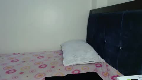 Snapshot of africas_booty842808 chatting on October 8, 9:56 pm Mia online show from October 8, 9:56 pm