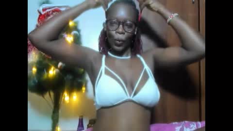 Leah online show from December 25, 2:35 am