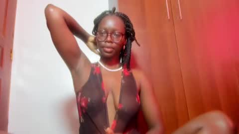 Leah online show from January 5, 11:04 am