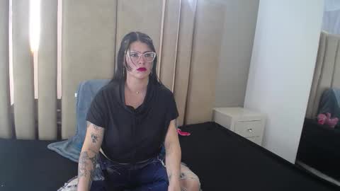 Snapshot of afrodita11_ chatting on February 26, 11:48 pm Afrodita online show from February 26, 11:48 pm