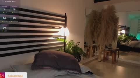 Emma online show from December 24, 10:17 pm