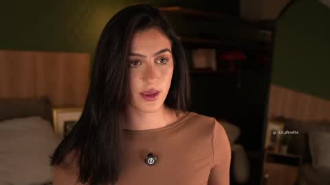 Snapshot of afrodita__25 chatting on May 21, 11:12 pm Emma online show from May 21, 11:12 pm