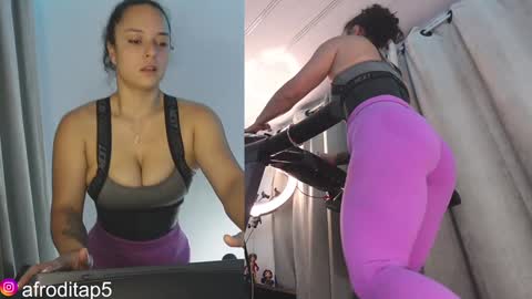 Snapshot of afrodita_p_ chatting on December 21, 9:44 am Afrodita P online show from December 21, 9:44 am