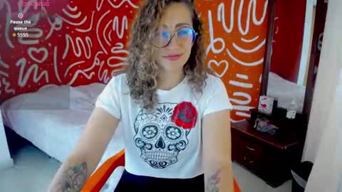 Snapshot of afrodita_solis chatting on June 29, 7:14 pm afrodita_solis online show from June 29, 7:14 pm