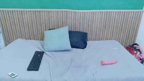 afrodita_xo online show from May 8, 9:31 pm