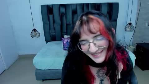 Snapshot of afroditaleclair chatting on November 7, 7:36 pm Afrodita online show from November 7, 7:36 pm