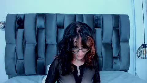 Snapshot of afroditaleclair chatting on January 9, 8:43 pm Afrodita online show from January 9, 8:43 pm