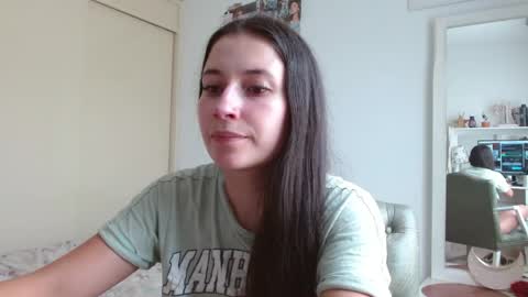 afrodithaa_ online show from April 10, 5:17 pm