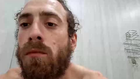 Snapshot of afromanblake chatting on April 2, 6:11 am afromanblake online show from April 2, 6:11 am