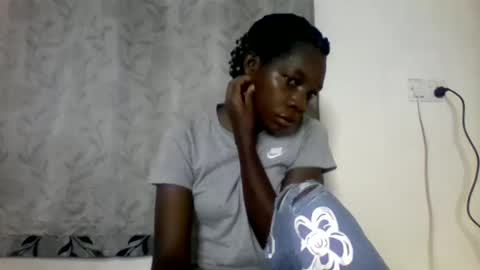 pink  and josphen online show from January 30, 4:48 am