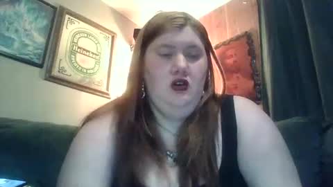 Snapshot of afterhoursangle35 chatting on April 18, 12:03 am Babygirls353637 online show from April 18, 12:03 am