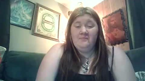 Snapshot of afterhoursangle35 chatting on April 23, 12:12 am Babygirls353637 online show from April 23, 12:12 am