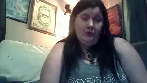 Snapshot of afterhoursangle35 chatting on May 9, 3:12 am Babygirls353637 online show from May 9, 3:12 am