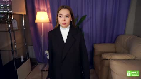 Lana  1800 - 0330 UTC   Mia 0700- 1630 UTC online show from December 29, 6:14 am