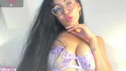Snapshot of agartha_velvet chatting on July 7, 6:47 am agartha_velvet online show from July 7, 6:47 am