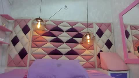 Ana online show from March 1, 12:01 pm