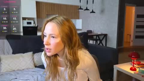 Snapshot of agata_liiiiii chatting on November 7, 8:47 am Agata Liiiiii online show from November 7, 8:47 am