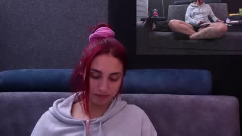 Agata Collinss online show from December 4, 7:06 am