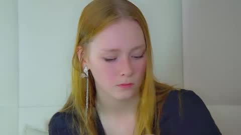 AgataFoxley online show from September 9, 7:19 am