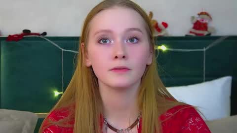 AgataFoxley online show from December 14, 6:12 pm