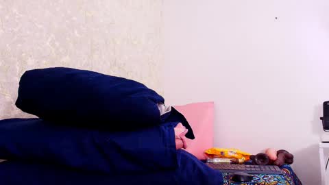 Snapshot of agatha__lee chatting on February 14, 3:11 am AGHATA online show from February 14, 3:11 am