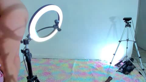 Snapshot of agatha_asthon chatting on December 13, 12:09 am agatha_asthon online show from December 13, 12:09 am