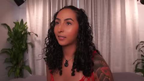 Snapshot of agatha_collinss chatting on June 23, 8:51 pm Val inst agatha clls online show from June 23, 8:51 pm