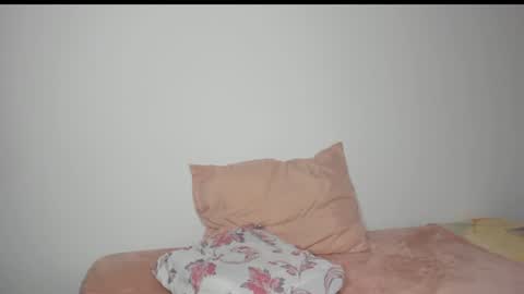 Snapshot of agatha_fox7 chatting on June 22, 5:15 am Agatha fox online show from June 22, 5:15 am
