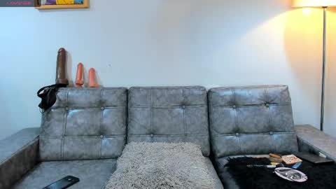 Snapshot of agatha_foxy1 chatting on April 23, 6:14 am NATASHA online show from April 23, 6:14 am
