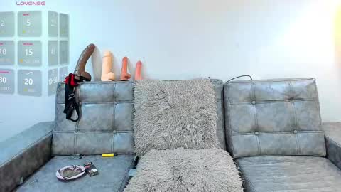 Snapshot of agatha_foxy1 chatting on May 16, 2:30 am NATASHA online show from May 16, 2:30 am
