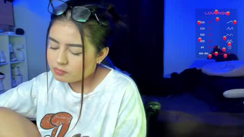 Cat online show from October 16, 5:52 am