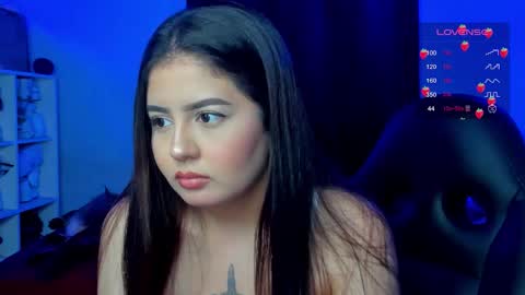 Cat online show from December 17, 6:19 am