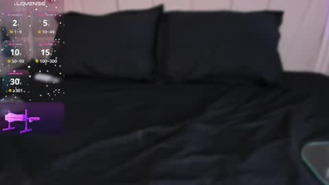 Agatha Steel online show from February 15, 2:04 am