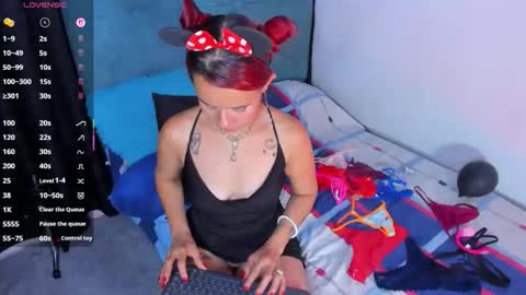 Snapshot of agatha_walter_ chatting on May 11, 11:46 pm agatha_walter_ online show from May 11, 11:46 pm
