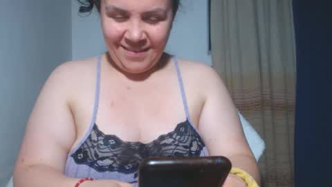 Snapshot of agathaaaa chatting on October 4, 2:53 am online show from October 4, 2:53 am