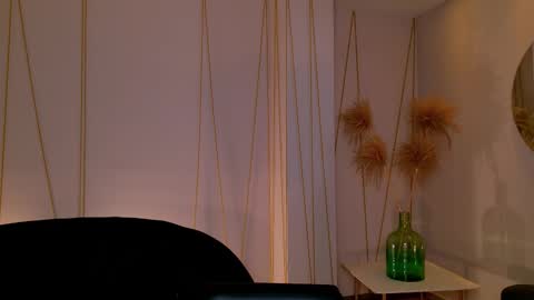 Agatha online show from December 15, 8:57 pm