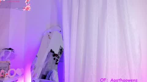 Snapshot of agathaowens chatting on October 12, 11:37 pm Agatha Owens online show from October 12, 11:37 pm