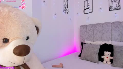 Agatha Owens online show from March 31, 11:27 pm