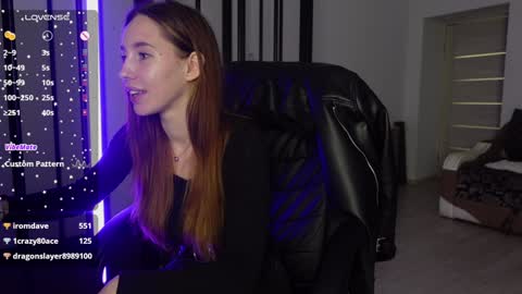 Snapshot of agelina_summer chatting on January 10, 9:10 pm Agelina Lilly Laura online show from January 10, 9:10 pm