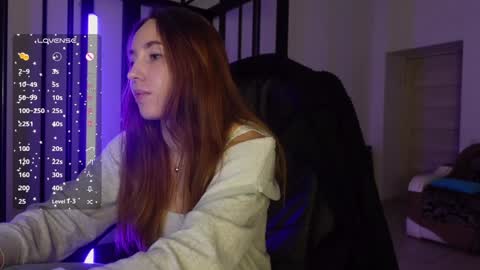 Snapshot of agelina_summer chatting on January 26, 6:16 pm Agelina Lilly Laura online show from January 26, 6:16 pm