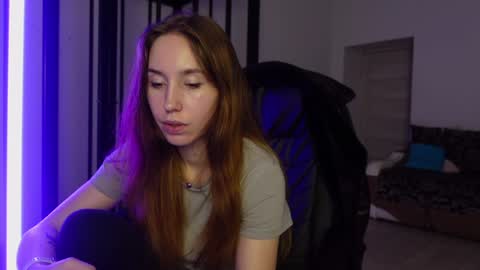 Snapshot of agelina_summer chatting on January 29, 11:35 pm Agelina Lilly Laura online show from January 29, 11:35 pm