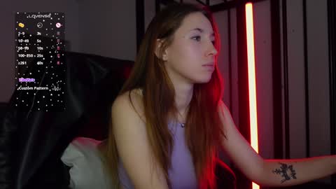 Snapshot of agelina_summer chatting on February 26, 3:30 pm Agelina Lilly Laura online show from February 26, 3:30 pm