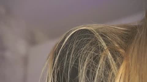 May online show from November 7, 5:57 pm