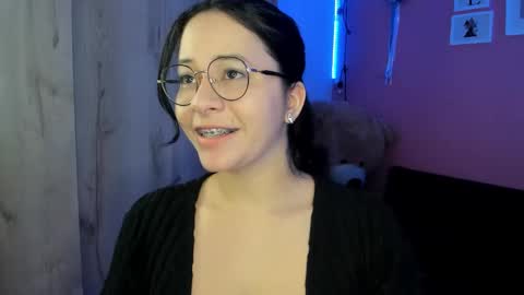  ines  online show from November 18, 3:27 pm